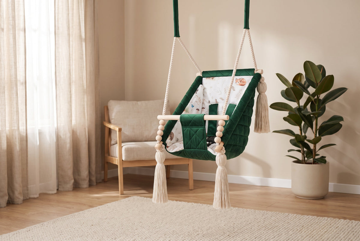 Babyschaukel 3in1 Grün im Kinderzimmer