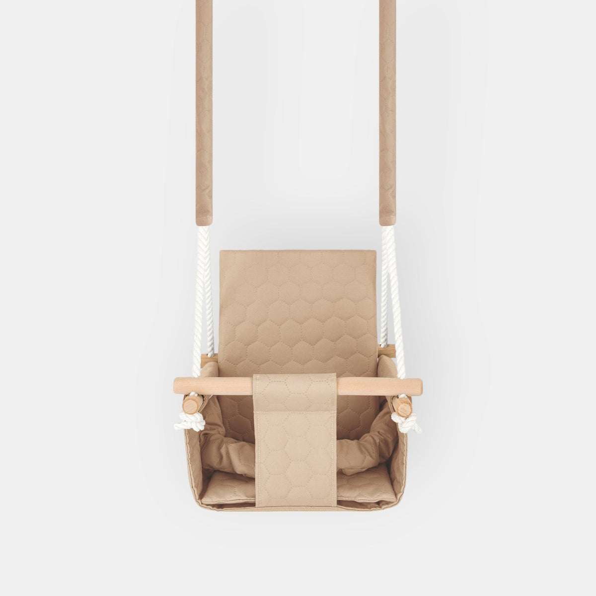Altalena impermeabile per bambini Beige, vista frontale su sfondo bianco con seduta imbottita e barra in legno